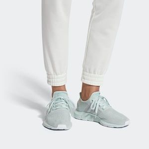 🏃🏼‍♀️💨ADIDAS SWIFT RUN🏃🏼‍♀️💨